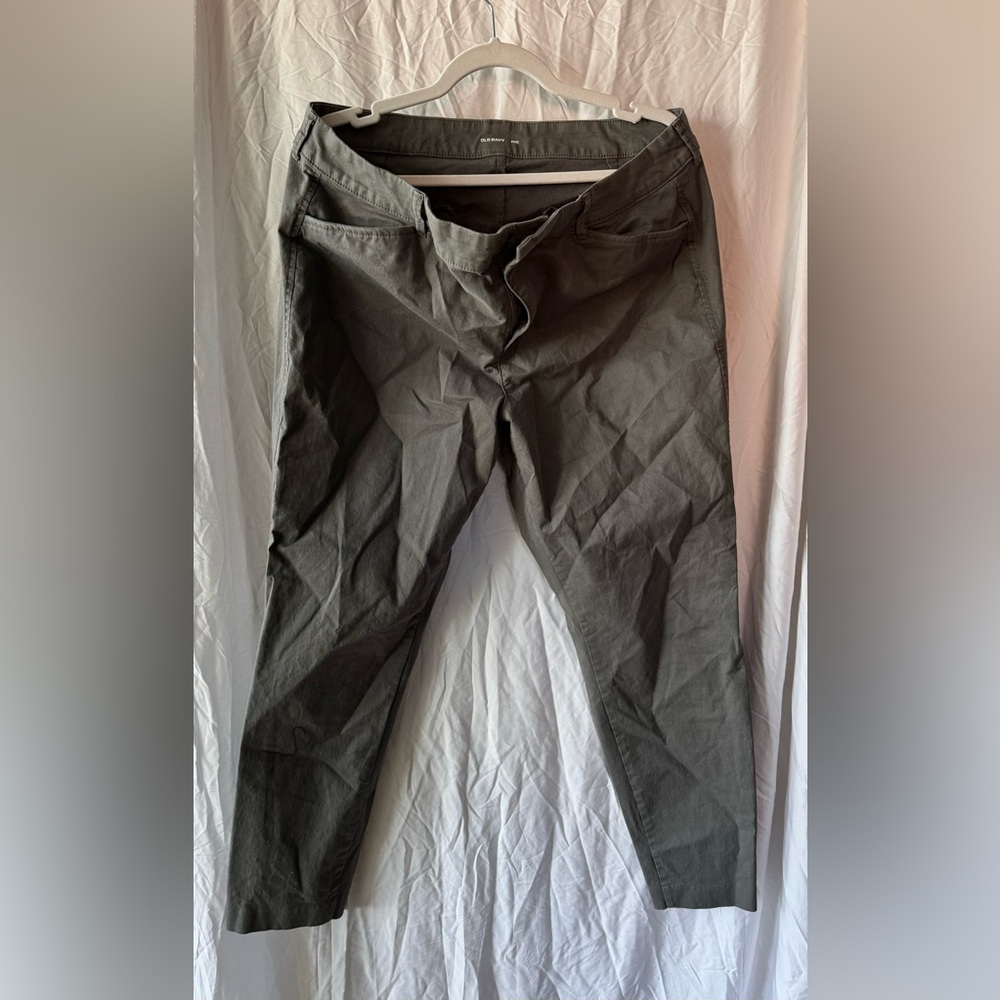 Gray Old Navy Pixie Pant Size 16